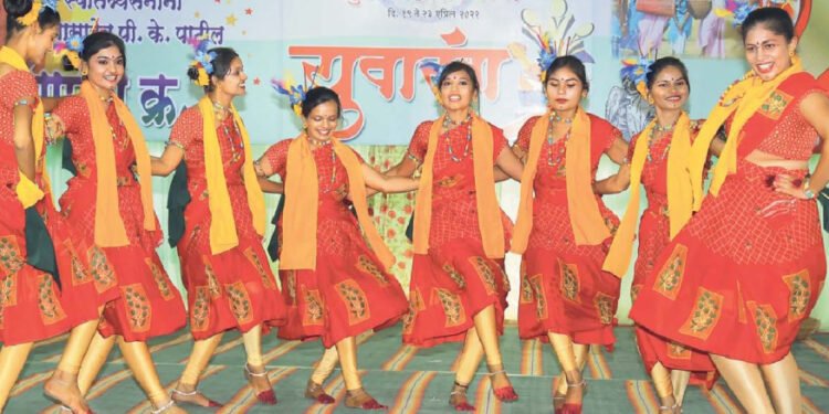 युवारंग महोत्सवात तिसऱ्या दिवशी कलावंतांनी घडवले विविधतेत एकात्मतेचे दर्शन