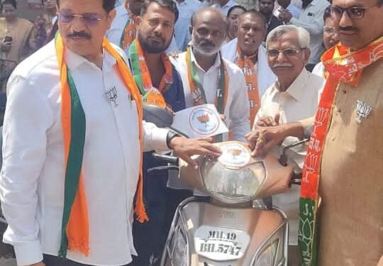 भाजपा स्थापनादिन अनोख्या पद्धतीत साजरा