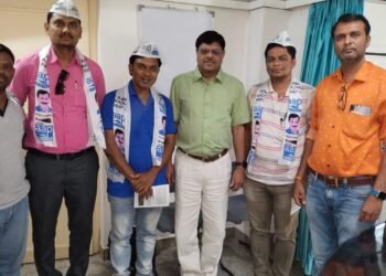 आम आदमी पार्टीत सिने अभिनेत्यासह कार्यकर्त्याचा जाहीर प्रवेश