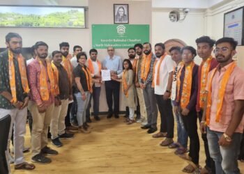 विद्यापीठ, महाविद्यालयांचे फलक मराठीत करा