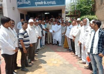 धरणगावात महाविकास आघाडीतर्फे जाहीर निषेध