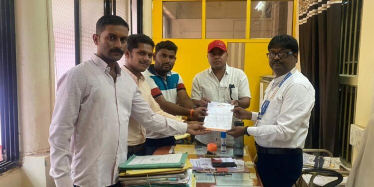 उन्हाळ्यात शाळेच्या वेळ बदलवा