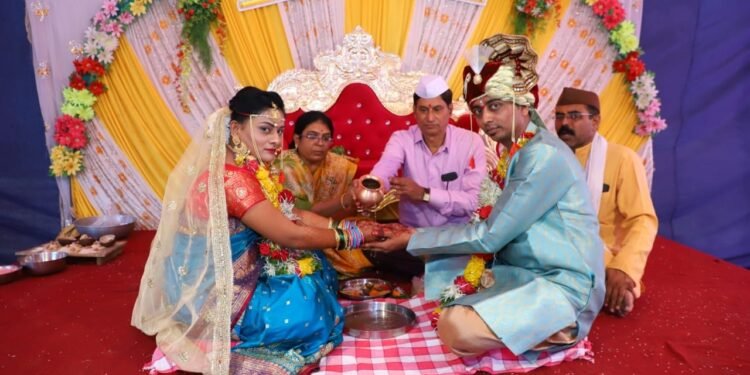 सासू सासऱ्यांनी केले सुनेचे कन्यादान