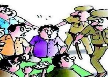 जुगाराच्या अड्ड्यावर धाड ; ११ जण ताब्यात