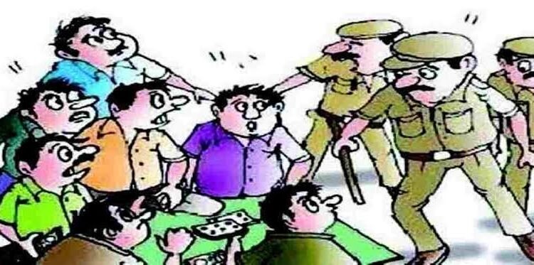 जुगाराच्या अड्ड्यावर धाड ; ११ जण ताब्यात