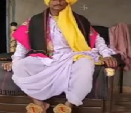 तब्बल ३१ हजारांची चप्पल ; बघा काय आहे या चप्पलेत