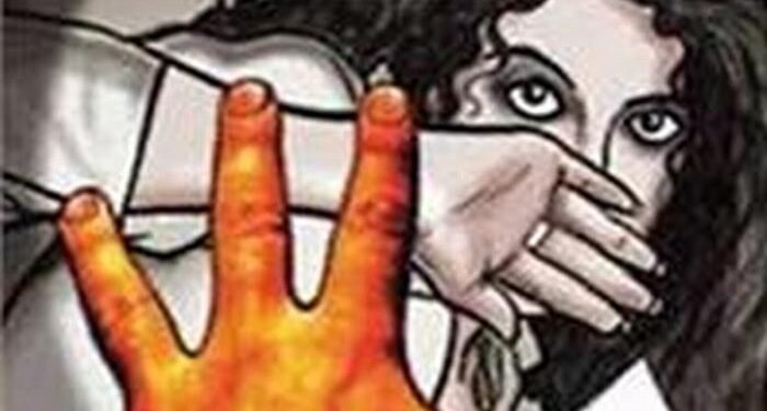 खळबळजनक ; जळगावात महिला घरातच चालवत होती कुंटणखाना