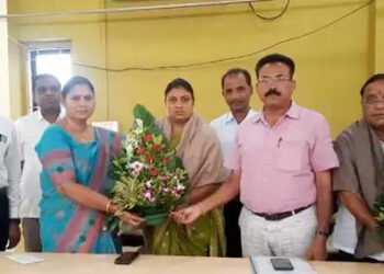 ग.स.च्या स्वीकृत संचालकपदी महापौर जयश्री महाजन