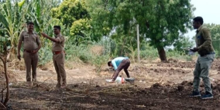 धक्कादायक : रावेर तालुक्यात तरुणाचा खून