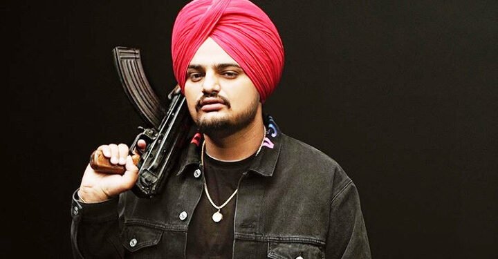 प्रसिद्ध गायक सिद्धू मुसे वाला यांची गोळ्या झाडून हत्या