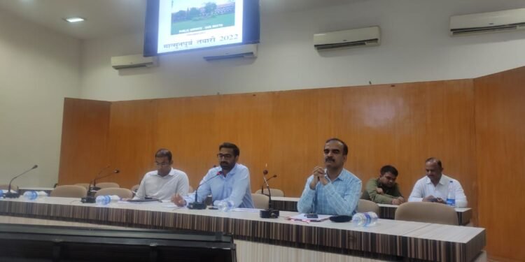 मान्सुनच्या अनुषंगाने यंत्रणांनी सज्ज राहावे – जिल्हाधिकारी अभिजीत राऊत