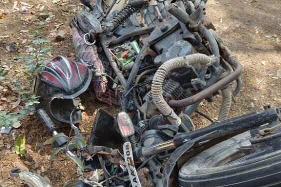 बस व दुचाकीचा अपघात ; एक तरुण ठार तर एक गंभीर जखमी