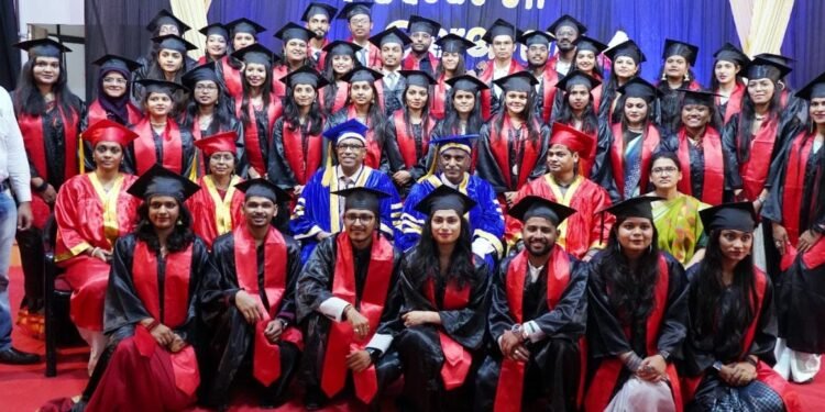 जन्मभूमी हीच कर्मभूमी मानून आरोग्य सेवा द्या