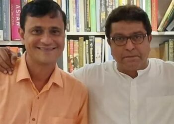 पोलिसांनी मनसे नेते संदीप देशपांडेवर हा गुन्हा केला दाखल