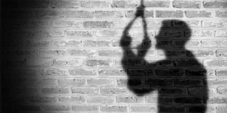 जळगावात एकाचा गळफास ; गुन्हा नोंद