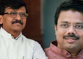 शिवसेनेच्या घरातूनच शिवसेना फुटली ? ; या नेत्याचा भाऊ हि पोहचणार गुवाहाटीत…