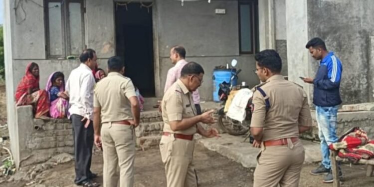 महिलेचा संशयास्पद मृत्यू ; पती पोलिसांच्या ताब्यात