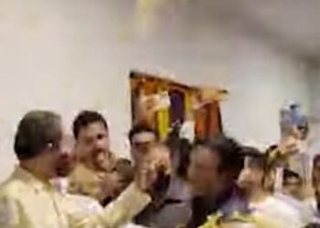 आताची सर्वात मोठी बातमी ! ठाकरेंनी सोडले वर्षा निवासस्थान