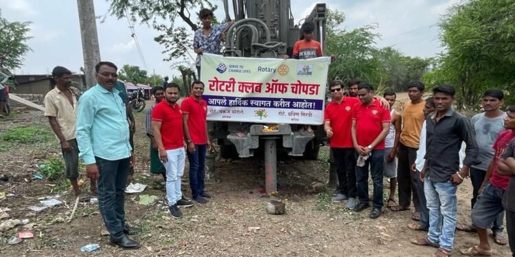 चोपडा रोटरीने सोडवला आदिवासी गावाचा पाण्याच्या प्रश्न