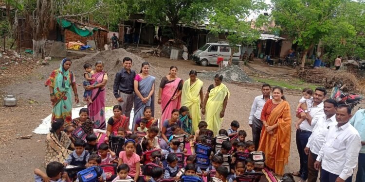 आजीने केला चिमुकलीचा वाढदिवस अनोख्या पद्धतीने साजरा