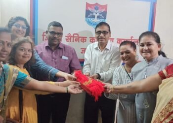 जळगावातून सैनिक बांधवांना राख्या रवाना