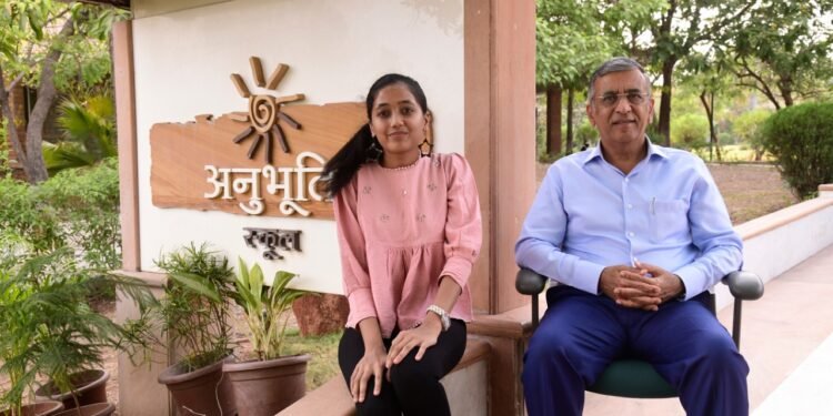 सीआयएससीई बोर्डाच्या परिक्षेत देशातून अनुभूतीची रितीका देवडा तृतीय