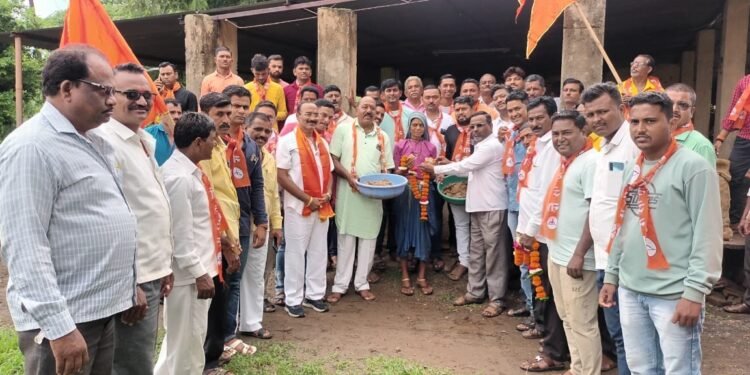 जिल्ह्यात विविध उपक्रमांनी उद्धव ठाकरे यांचा वाढदिवस साजरा