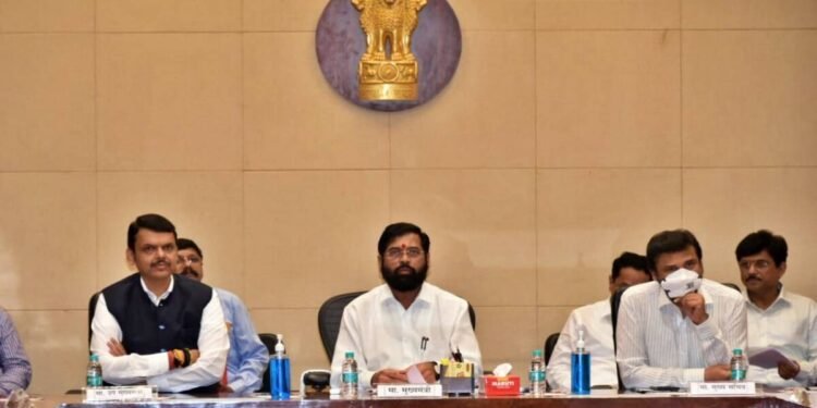 “आता मी मुख्यमंत्री, ‘तपासून सादर करा’ ही लिखापडी बंद, थेट जिल्हाधिकाऱ्यांना…”; एकनाथ शिंदेंचं वक्तव्य