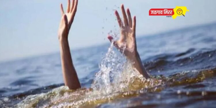 शहरातील दहावीतील मुलगा पोहायला गेला आणि जीवच गेला