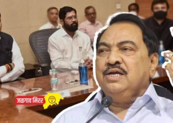 शिंदे सरकार कोसळू शकते  ; खडसेंचा हल्लाबोल