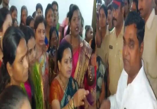 शिंदे गटाचे आमदार बंडानंतर पहिल्यांदाच मतदारसंघात, शिवसेनेच्या महिला आघाडीची घोषणाबाजी