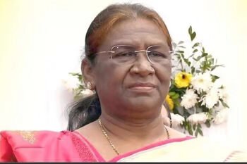 भारताच्या १५ व्या राष्ट्रपतीपदासाठी द्रौपदी मुर्मू  यांनी घेतली शपथ