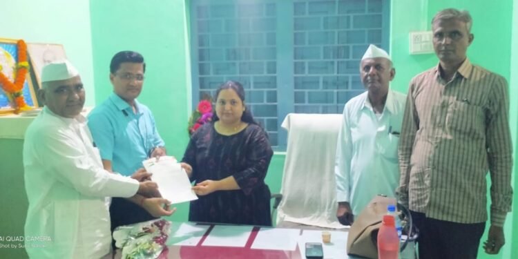 आरोग्य केंद्रातील रिक्त पदे न भरल्यास टाळे ठोकू