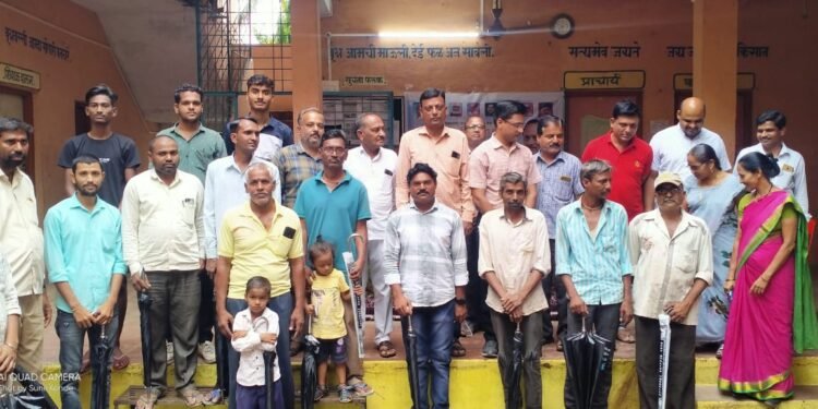 विरोधी पक्षनेते ना.अजितदादा पवार यांच्या वाढदिवसानिमित्त राष्ट्रवादी ओबीसी सेलतर्फे छत्री वाटप