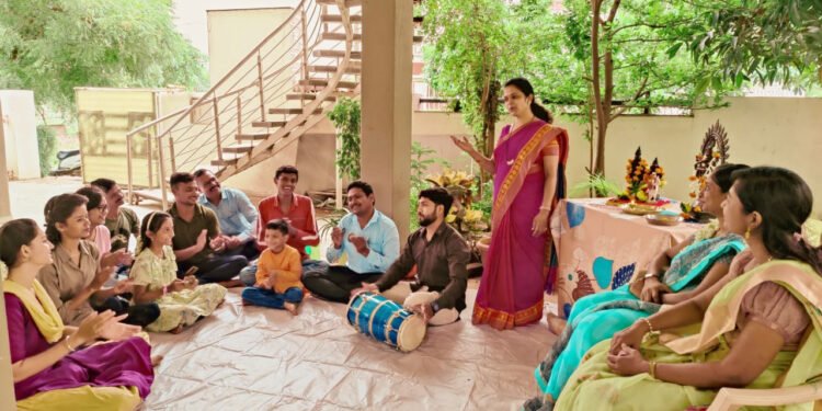 भारुड – गवळण म्हणून आषाढी साजरी