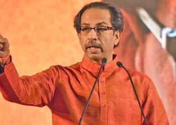 वाढदिवशी भेट दयायची असेल तर सदस्य नोंदणीच्या अर्जांचे गठ्ठे द्या