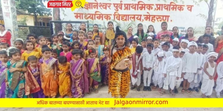 प्रभात फेरीसह शेतकऱ्यांचा झाला सन्मान