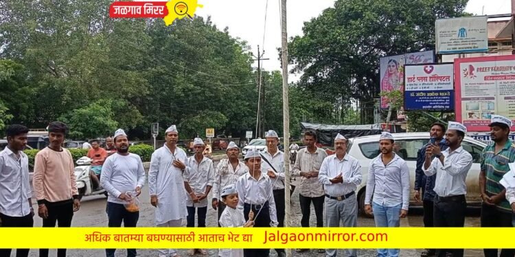 आम आदमी पार्टीतर्फे ध्वजारोहण करून घेतली शपथ