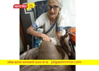 ८४ वर्षीय आजीने घरीच साकारले ‘मातीचे शिवलिंग’