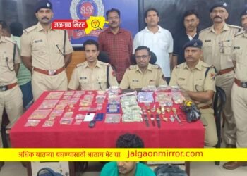 ज्याची भाकरी खाल्ली ; त्याचेच घर फोडले आणि ४३ लाखांचे सोनं घेऊन बिहारी तरुण पळाला, पण..