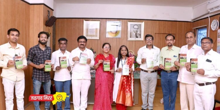 ‘हरवलेला काळ’ काव्यसंग्रहाचे आयुक्त डॉ.विद्या गायकवाड यांच्या हस्ते प्रकाशन