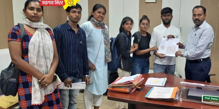 स्वायत्त महाविद्यालयांची विद्यार्थ्यांना हूल; सत्यशोधक संघटना आक्रमक