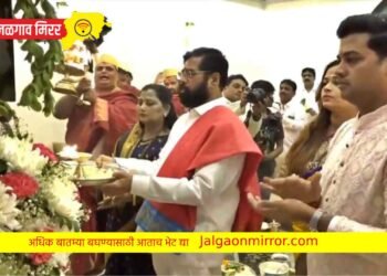 मुख्यमंत्री शिंदेंनी केले बाप्पाचे स्वागत : गणेशोत्सवाच्या शुभेच्छा देत म्हणाले