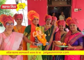 महापौर महाजनांच्या उपस्थितीत जय दुर्गा विद्यालयात गणरायांचे आगमन