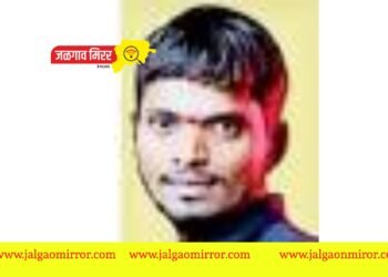 वडिलांचे दोन वर्षाआधी निधन तर २० वर्षीय तरुणाने घेतला गळफास