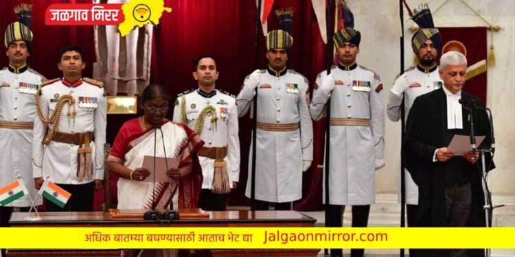 देशाच्या सरन्यायाधीशपदी न्या.लळीत ; राष्ट्रपतींनी दिली शपथ !