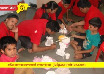 भल्याभल्यांना न जमणारे काम दिव्यांगांनी केले ; साकारले शाडू मातीचे बाप्पा!