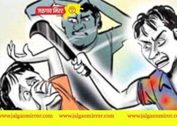 गप्पा करत असताना एकावर शस्त्राने वार