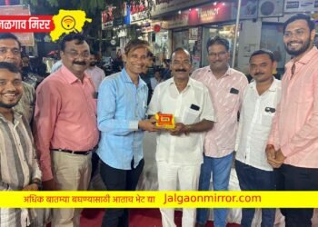 शिवसेनेचे सहसंपर्क प्रमुख गुलाबराव वाघ यांनी घेतले “जळगावचा राजा” चे दर्शन