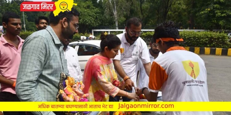 जिल्हाधिकारी राऊत सपत्नीक पोहचले बाप्पांच्या विसर्जनासाठी